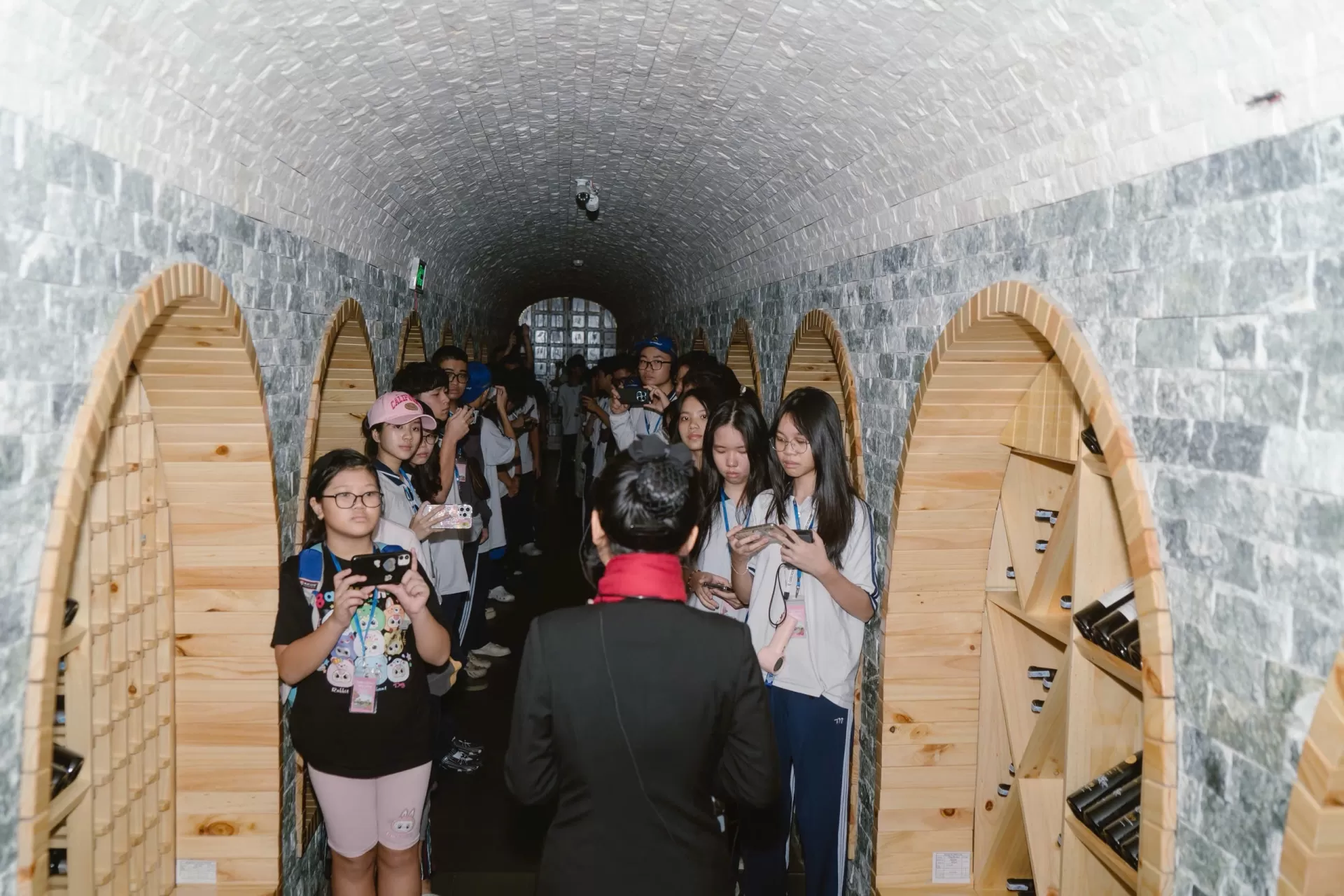 NGOẠI KHÓA LIÊN MÔN TIN_KHTN VÀ NGOẠI NGỮ DÀNH CHO HS KHỐI THPT TẠI PHAN THIẾT