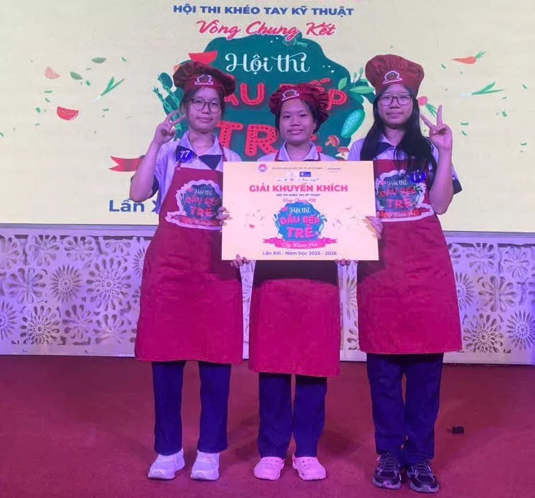 Kết quả Hội thi “Khéo tay kỹ thuật” lần XIII cấp thành phố năm học 2025-2026, môn thi Chế biến thực phẩm (cấp THPT)