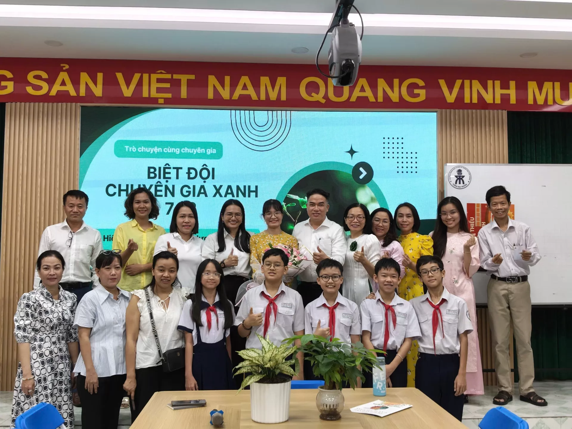 Dự án “Biệt đội Chuyên gia Xanh 7A2” – Tiết học có ứng dụng AI