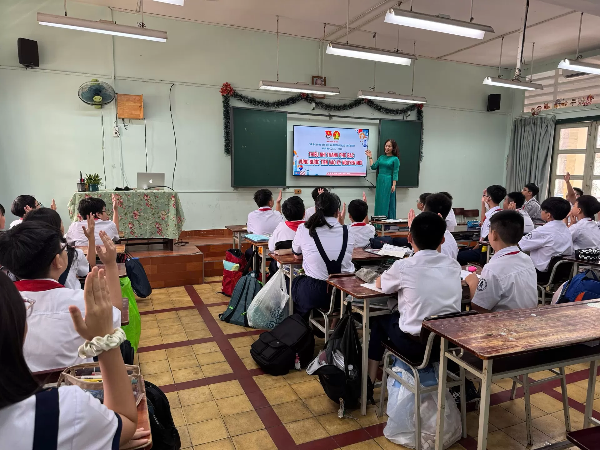 LỄ PHÁT ĐỘNG CHỦ ĐỀ NĂM HỌC 2025-2026 VÀ KỶ NIỆM 112 NĂM NGÀY SINH GS. VS. TT TRẦN ĐẠI NGHĨA (13/9/1913 - 13/9/2025)