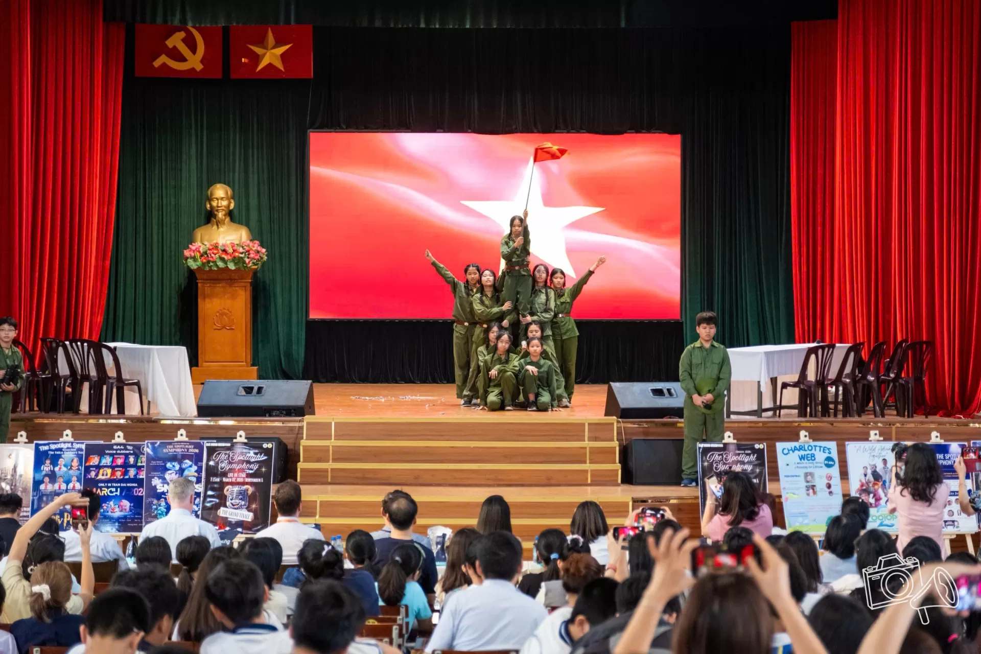 DỰ ÁN THI HÓA TRANG VÀ LỒNG TIẾNG PHIM TRUYỆN THE SPOTLIGHT SYMPHONY 2026 CỦA TỔ NGOẠI NGỮ