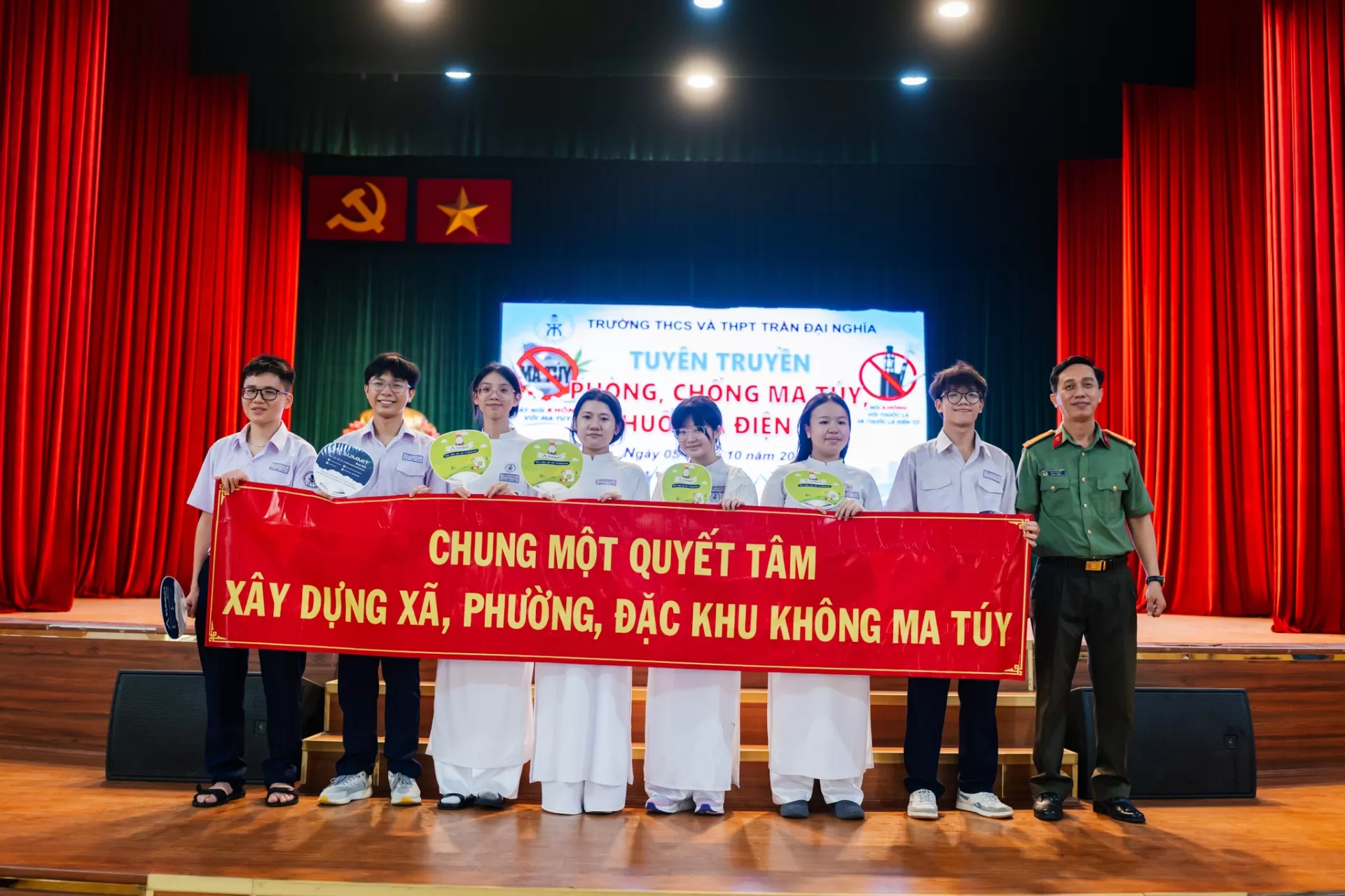 TUYÊN TRUYỀN “AN NINH, AN TOÀN TRƯỜNG HỌC” - Trang bị kiến thức, kỹ năng để học sinh chủ động bảo vệ bản thân trong môi trường học đường và không gian mạng